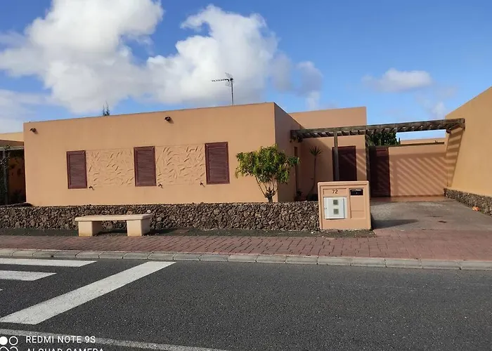 Casa Pitaya, Acogedora, Con Piscina, Fibra Optica Ferienhaus La Oliva